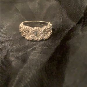 Judith Ripka 923 Textured Intertwine Ring